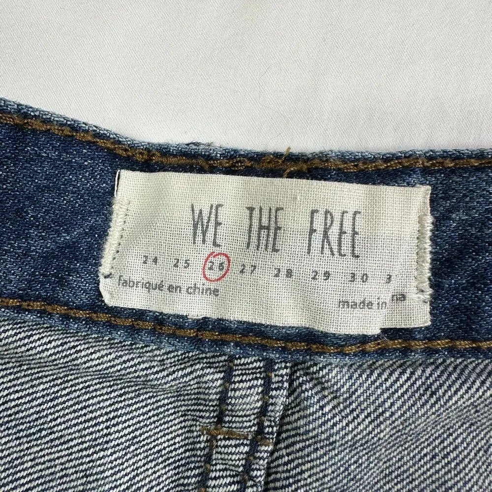 We the Free Denim Shorts Women 26 Blue Medium Wash Distressed Cut Off Button Fly - Picture 3 of 10